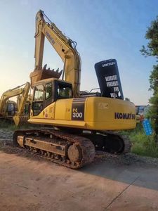 Excavatrices d'occasion japonaises Komatsu PC300 de 30 tonnes, excavatrices sur chenilles certifiées CE, vente en gros avec assurance qualité - Product Image 2