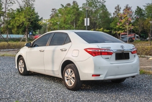 Toyota Corolla 1.6L Automatic <span class=keywords><strong>GL</strong></span> 2017 Usata - Berlina Affidabile ed Efficiente per il Pendolarismo Quotidiano - Product Image 6