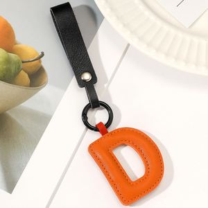 Nuevo Estilo, Llavero de Cuero PU Colorido con 26 Letras Inglesas, Regalos para Mujer, Accesorios para Bolsos, Colgantes, Llavero para Coche, Llavero para Casa - Product Image 5