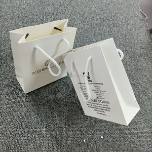 Embalaje de cartón con logotipo personalizado, bolsa de papel de compras con asas, regalo artesanal, color blanco y marrón
