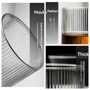 Tasse à café/eau isolée en verre à motif vertical japonais, design élégant, tasse à thé rayée simple avec design couleur rouge tendance - Product Image 3