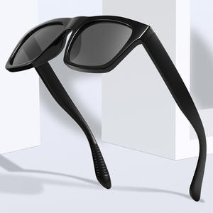 Gafas de Sol Cuadradas Extra Grandes Estilo Europeo, Montura Negra de PC, Protección UV400, Unisex, para Pesca, Viajes, Conducción, Moda - Product Image 1