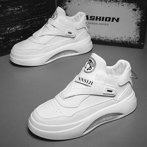 Nuevos zapatos deportivos casuales multiusos para hombre, a la moda, con suela gruesa y diseño de caña alta para aumentar la altura interna. - Product Image 4