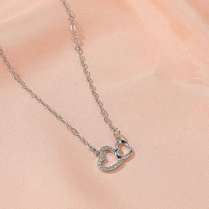 Collar con Colgante de Doble Corazón Hueco para Mujer, Collar con Dije de Amor Romántico, Joyería de Moda para Uso Diario, Regalo - Product Image 1
