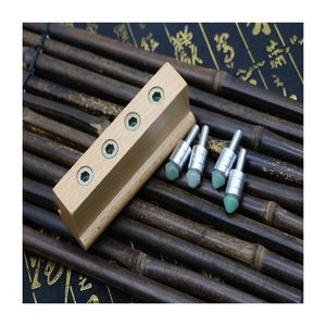 หวีหยกธรรมชาติสีเขียวเข้ม ปี 2026 วัสดุหยก ใช้สำหรับนวดกัวซา รูปทรงพระจันทร์ <span class=keywords><strong>ไม่มี</strong></span>กล่อง - Product Image 3