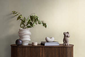 Papel tapiz no tejido de diseñador de estilo moderno de marca alemana de alta calidad desmontable para uso en apartamentos y hoteles - Product Image 3