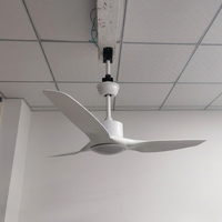 Ventilateur de plafond LED intelligent de 52 pouces en plastique, ventilateur de plafond DC avec lumière LED, télécommande/WIFI, moteur en cuivre, ventilateur domestique écoénergétique