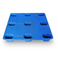 Paleta de Plástico Apilable de 9 Patas, Moldeada por Soplado, Paleta Industrial de HDPE para Centro de Distribución Logística