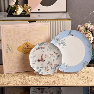 Assiettes de présentation de luxe en céramique polychrome, classiques et haut de gamme, avec bordure dorée et motifs floraux, résistantes à la chaleur, compatibles congélateur, portables - Product Image 3