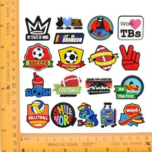 Nueva serie de bolas transfronterizas, decoraciones de zapatos DIY, accesorios suaves de dibujos animados de goma suave con hebilla de agujero de flor al por mayor - Product Image 3