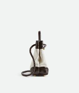 Reloj Mecánico de Lujo para Hombre Bottega BV Andiamo en Cuero Genuino con Cierre Abierto y Diseño de Rejilla de Diamantes Veneta - Product Image 5