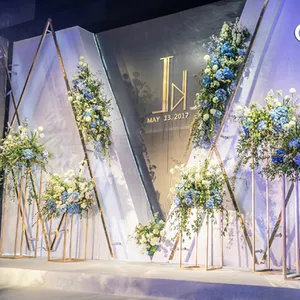 Vendita calda geometrica rettangolare fiore in metallo stand strada piombo centrotavola matrimonio stand per forniture decorazione di nozze