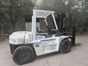 รถยกดีเซล FD70 TCM ความจุ7ตัน3เสา4.5เมตรรถยกพาเลทมอเตอร์ญี่ปุ่น Komatsu สภาพใหม่ - Product Image 4