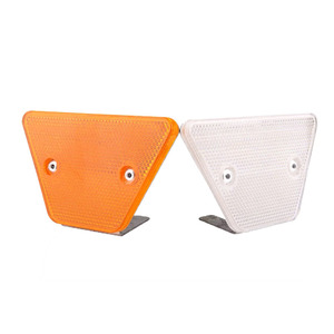 Reflector delineador de barandilla de tráfico de carretera Triangular reflectante de un solo lado rojo, blanco y amarillo - Product Image 6