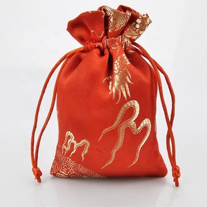 Sacs cadeaux du Nouvel An chinois, sacs en satin pour cadeaux de mariage, pochettes à bijoux avec cordon de serrage - Product Image 3