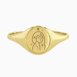 Anillo Ovalado de Acero Inoxidable con Diseño de Luna de Ensueño, Chapado en Oro de 18k, Delicado, Impermeable, con Estrellas, Joyería Personalizada - Product Image 1