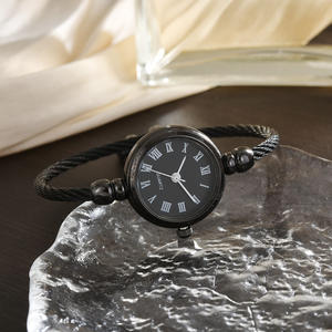 Montre numérique ovale LED de luxe All-Roman, unisexe, sportive, simple, polyvalente, petit bracelet ouvert avec alarme - Product Image 6