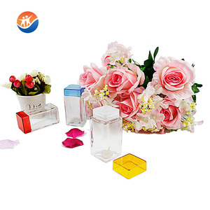 Variedad de Saleros y Pimenteros de Vidrio Cuadrados de Diseño Clásico, Económicos y Libres de Plomo, con Tapa de Plástico para Preservar la Frescura - Product Image 6