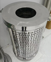 Poubelles perforées en acier inoxydable pour les stations de métro et les aéroports