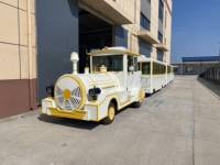 Fabricant professionnel de trains sans rails élégants à 58 places avec grandes fenêtres, fonctionnant sur batterie, pour les voyages de vacances
