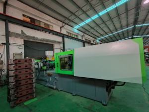 Cintre/support en plastique fabriquant des moules en usine de Fuhong FHG Machine servo de moulage par <span class=keywords><strong>injection</strong></span> de 180 tonnes - Product Image 6