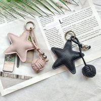 Nouvel Arrivage Porte-clés Étoile en Cuir avec Pendentif Pompon Perlé pour Femmes Filles, Breloque de Sac, Porte-clés de Voiture, Accessoires Cadeaux