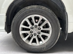 Toyota <span class=keywords><strong>Cruiser</strong></span> <span class=keywords><strong>Land</strong></span> Prado 3.5L Auto TX L Edición Exclusiva Usado con Llanta de Repuesto Trasera de Tamaño Completo, Autos Usados de China - Product Image 5