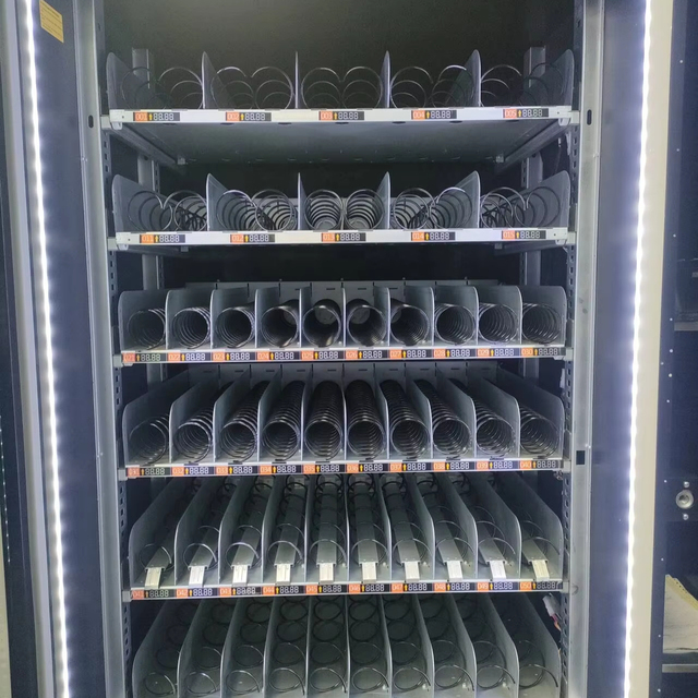 Weather Proof Vending Machine with Shelter Snack and Drinks Vending Machine