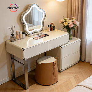 Coiffeuse minimaliste moderne crème tout-en-un avec table de maquillage et coffre de rangement pour chambre à coucher - Product Image 1