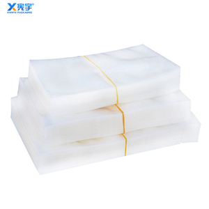 Sacs sous vide en plastique PE transparent imprimés sur mesure, scellés sur 3 côtés, de qualité alimentaire, en nylon plat, pour la congélation de <span class=keywords><strong>fromage</strong></span>, de galettes, de bacon et de sandwichs - Product Image 1