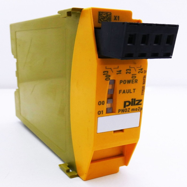 New Original Ready Stock mo2p 2no 773520 expansion module including connector plug-