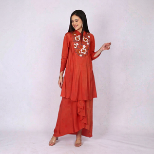 Conjunto de 2 piezas Dhoti Kurta con cuentas en color naranja para amantes de la moda elegante, de Stylish Women Trend Store. - Product Image 1