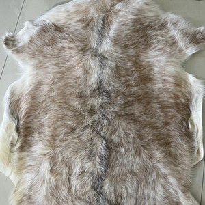 Whole Sale Factory Price Promoção Floor Real Sheepskin Carpet Real <span class=keywords><strong>Fur</strong></span> Rug Short Hair Goat Skin Tapetes para Sala de estar - Product Image 3