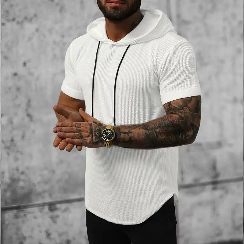 Camiseta de manga curta chique com alça, camiseta estilo Dubai, estilo inglês, logotipo personalizado de verão, camisas elásticas simples, ideal para homens, novidade em 2024, imperdível