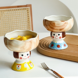 Cuenco de cerámica de gran venta, muñeca de dibujos animados en la parte superior, plato pequeño con textura de madera, cuenco bonito para postre, bandeja de almacenamiento para hoteles de boda - Product Image 1