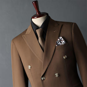 <span class=keywords><strong>Costume</strong></span> <span class=keywords><strong>Italien</strong></span> pour Hommes Élégant de Mariage, Complet Homme Haut de Gamme Croisé Trois Pièces pour Cérémonie - Product Image 2