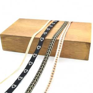 Cinta de Nailon Tejida con Logotipo Impreso Personalizado, Certificada Oeko-Tex, con Recubrimiento Reflectante de Hilo Dorado/Plateado para Bolsas de Ropa y Textiles para el Hogar - Product Image 2