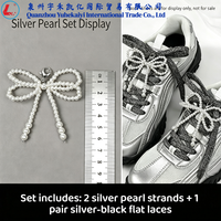 Lacets plats argentés scintillants avec breloques nœud perlé – Lacets décoratifs de remplacement pour baskets et chaussures de sport