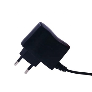 Adaptador compacto de <span class=keywords><strong>12V</strong></span> 1A EU Fuente de alimentación Conexión enchufable conveniente para solución de energía - Product Image 3