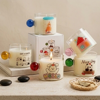 Bougie en verre mignonne de style dessin animé avec poignée colorée, bougies parfumées en cire de soja faites à la main pour la décoration de la maison, coffret cadeau en gros