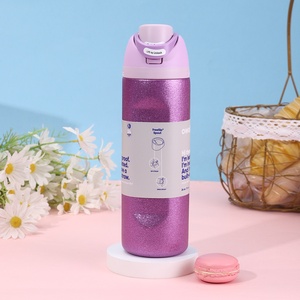 Bouteille d'eau isotherme portable en acier inoxydable avec paille pour fruits, 24oz 32oz, idéale pour le sport et les activités <span class=keywords><strong>de</strong></span> plein air – Meilleure vente - Product Image 6