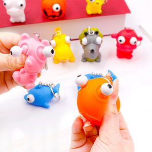 Porte-clés promotionnels personnalisés pas chers, porte-clés souple avec logo personnalisé 3D, jouet à presser animal marin avec yeux qui sortent - Product Image 2