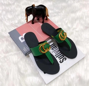 Nuovi arrivi: scarpe basse di lusso dal design alla moda, scarpe casual da esterno, ciabatte leggere in vera <span class=keywords><strong>pelle</strong></span> a quadri, sandali da <span class=keywords><strong>donna</strong></span> - Product Image 2