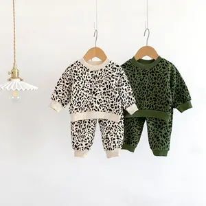 M100 봄 디자인 신생아 아기 소년 땀 셔츠 바지와 유아 유아 소녀 표범 2 pcs 의류 세트