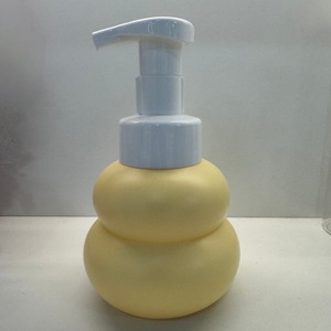 Botella de Plástico PET de 200 ml con Bomba de Espuma para Jabón Líquido, Limpiador Facial y de Manos, con Diseño Personalizado OEM ODM, para el Cuidado de la Piel - Product Image 1