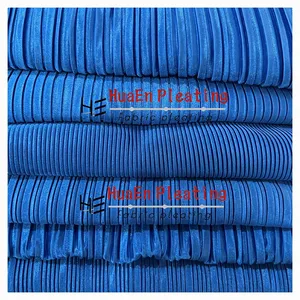 Hersteller HuaEn Custom Made Chemiefaser Stoff Blusen Pelz Leder Polyester Pyjamas Dress Shirt Plissee Maschine