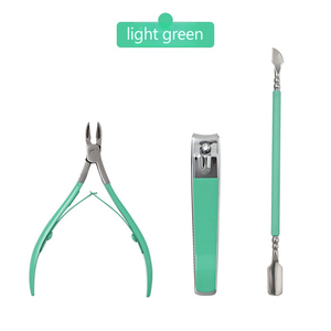Pince à cuticules professionnelle et <span class=keywords><strong>ciseaux</strong></span> ensemble <span class=keywords><strong>de</strong></span> 3 pièces <span class=keywords><strong>ciseaux</strong></span> <span class=keywords><strong>de</strong></span> manucure pour callosités coupe-ongles Kit <span class=keywords><strong>de</strong></span> poussoir coupe-cuticules - Product Image 6