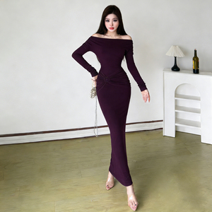 Vestido Maxi Elegante Estilo Europeo Americano, Diseño de Hombros Descubiertos, Cintura Ajustada, Corte Entallado, Color Sólido, Minimalista y Favorecedor - Product Image 2