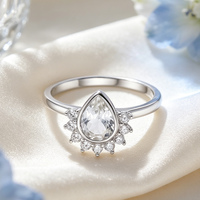 Bague de mariage personnalisable en argent sterling 925 avec zircon cubique en forme de couronne, fabrication OEM ODM Moyu Jewelry pour femmes