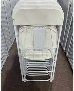 Silla plegable de plástico para uso comercial de bodas apilable - Product Image 4